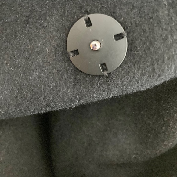 NWOT GAP LARGE Black Wool Blend Over Coat Belt Long Full Length Snaps Lined - Picture 4 of 8